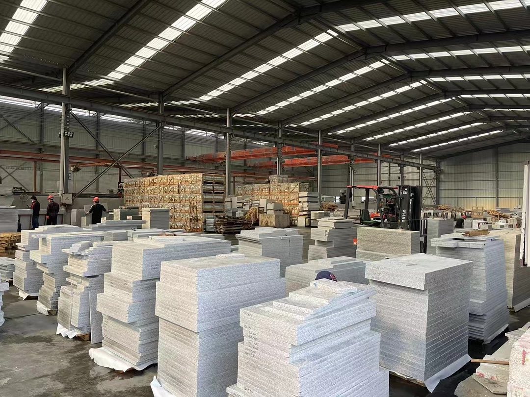 How to Choose the Right Granite Slabs for Your Project?
