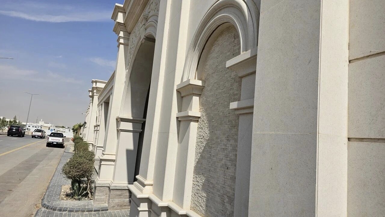 Porto Beige Limestone Saudi Villa Exterior Wall Project (6).jpg