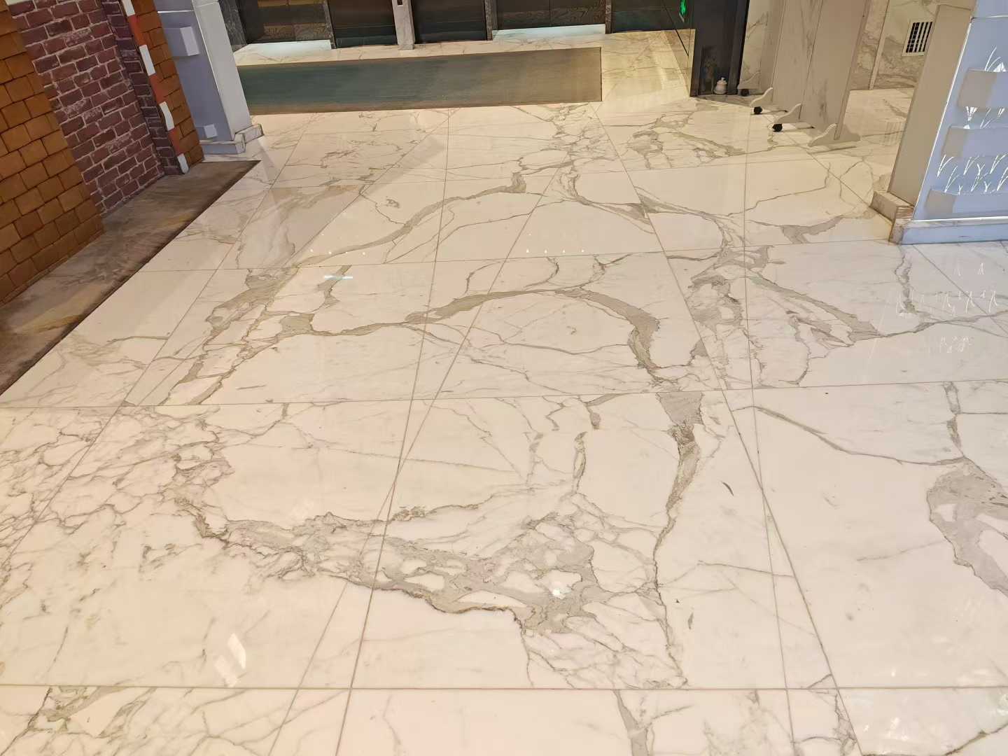 Hotel White Calacatta Marble Floor Tile Project