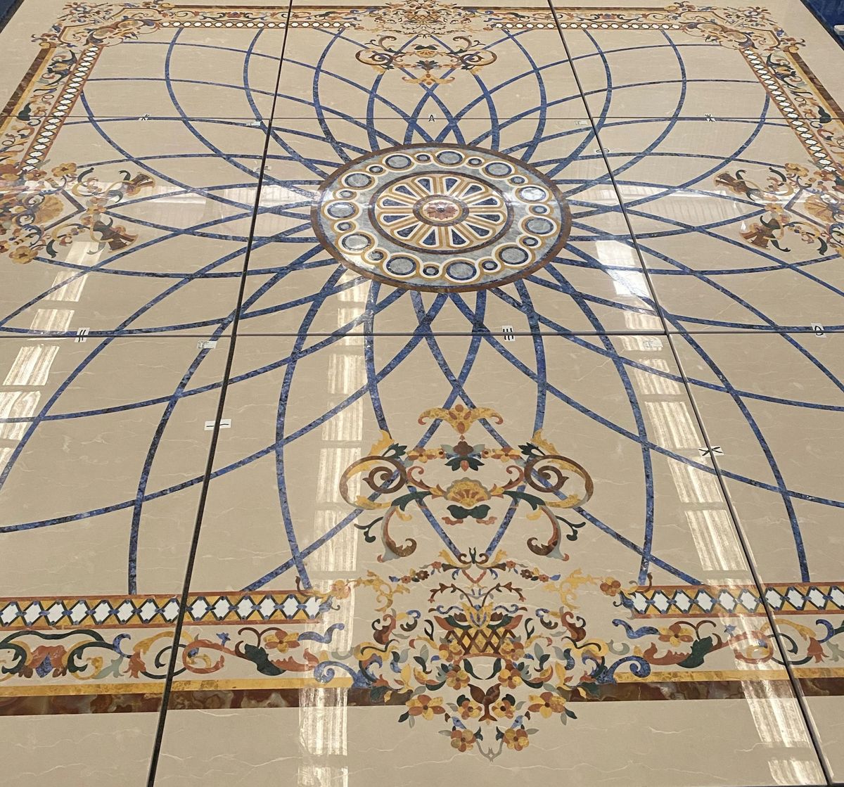 Mga Nakamamanghang Medalyon na Marmol na Mosaic Tile para sa Bawat Lugar