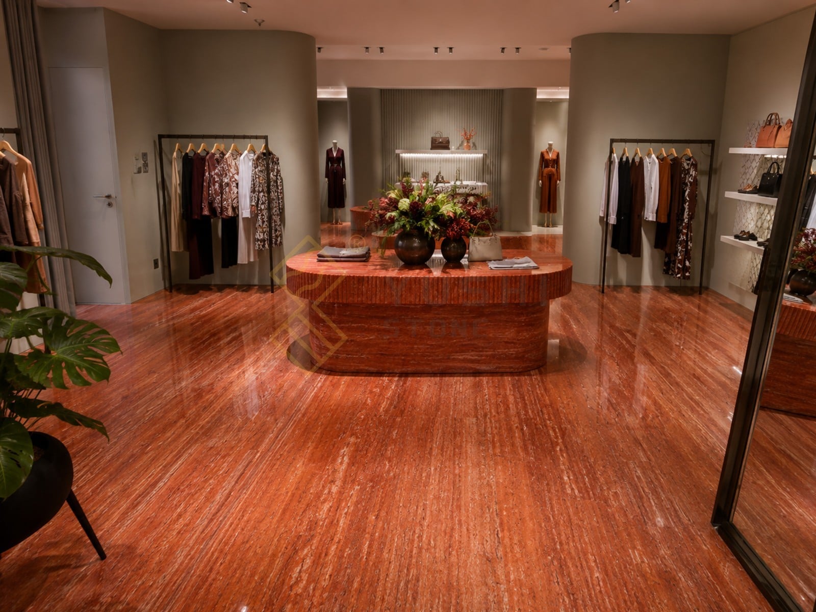 What Are Travertine Slabs?