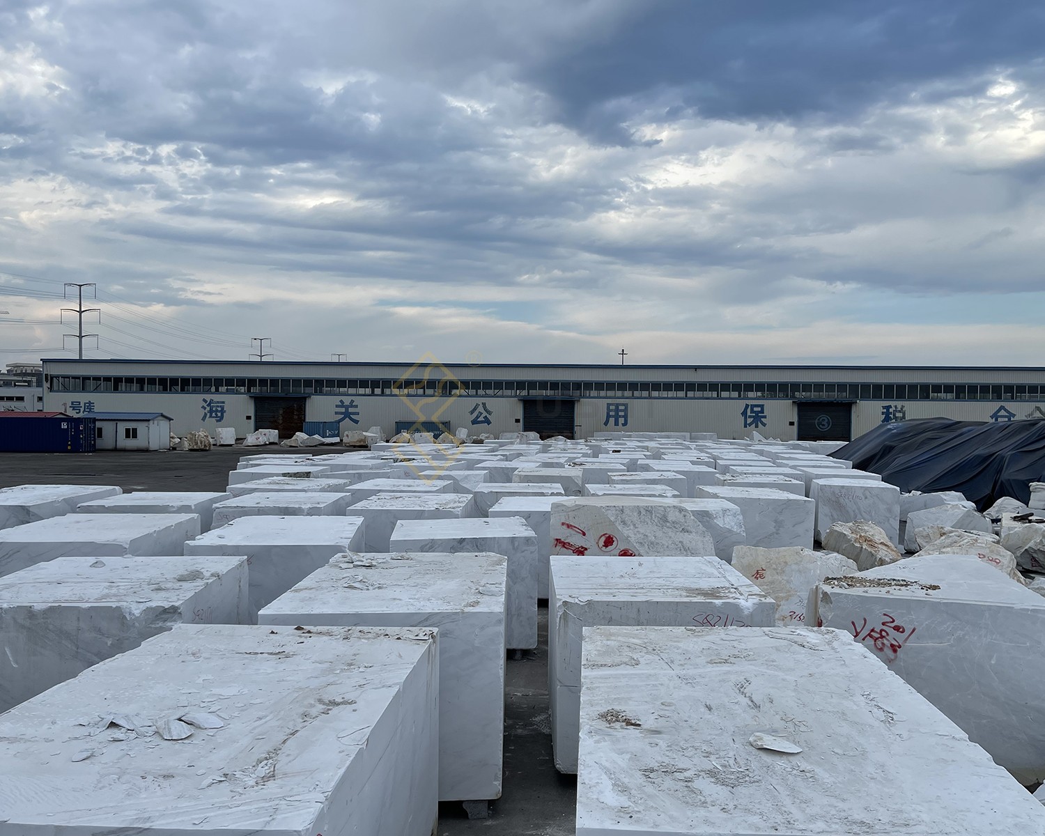 What to Check When Selecting a Marble Slab Supplier?
