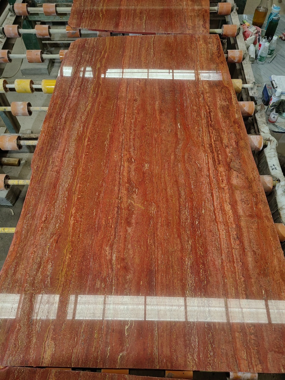 Layanan Pabrik Travertine Premium untuk Klien Global