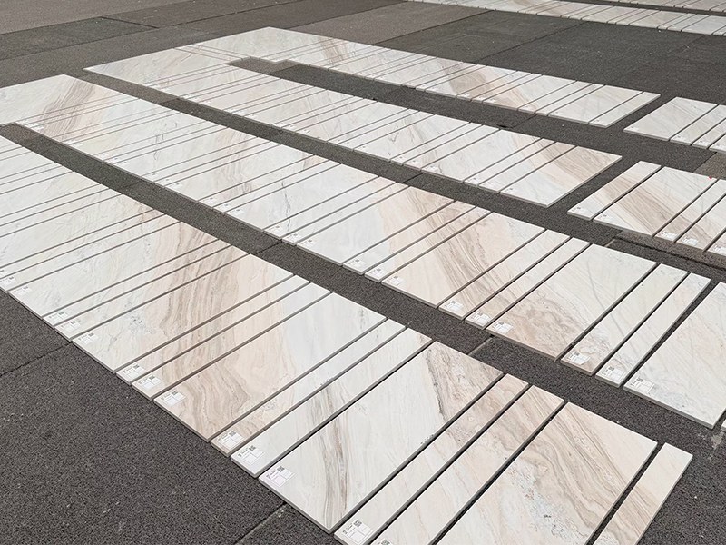 Palissandro White Marble Tile