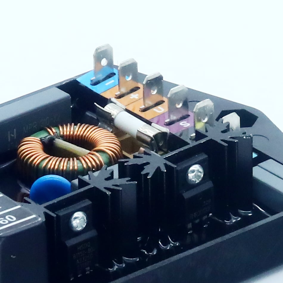 M16FA655A AVR-12.jpg