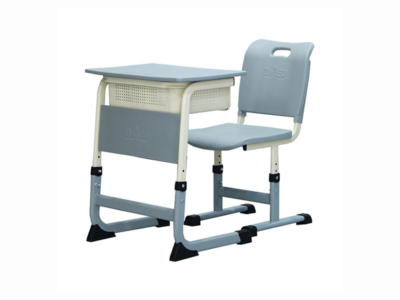 What makes a student desk practical?