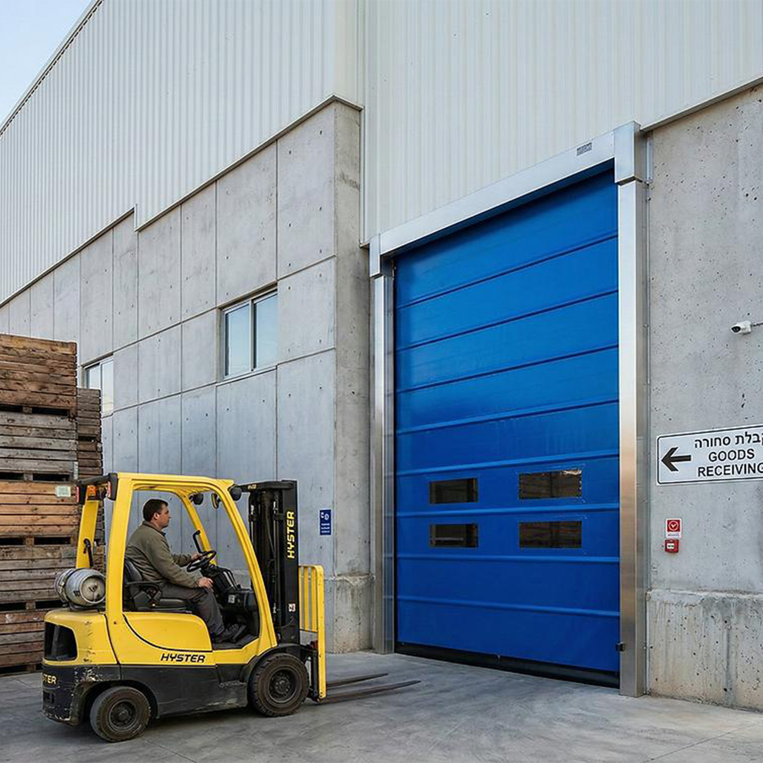 Portes industrielles à enroulement haute vitesse – Solutions rapides, durables et écoénergétiques