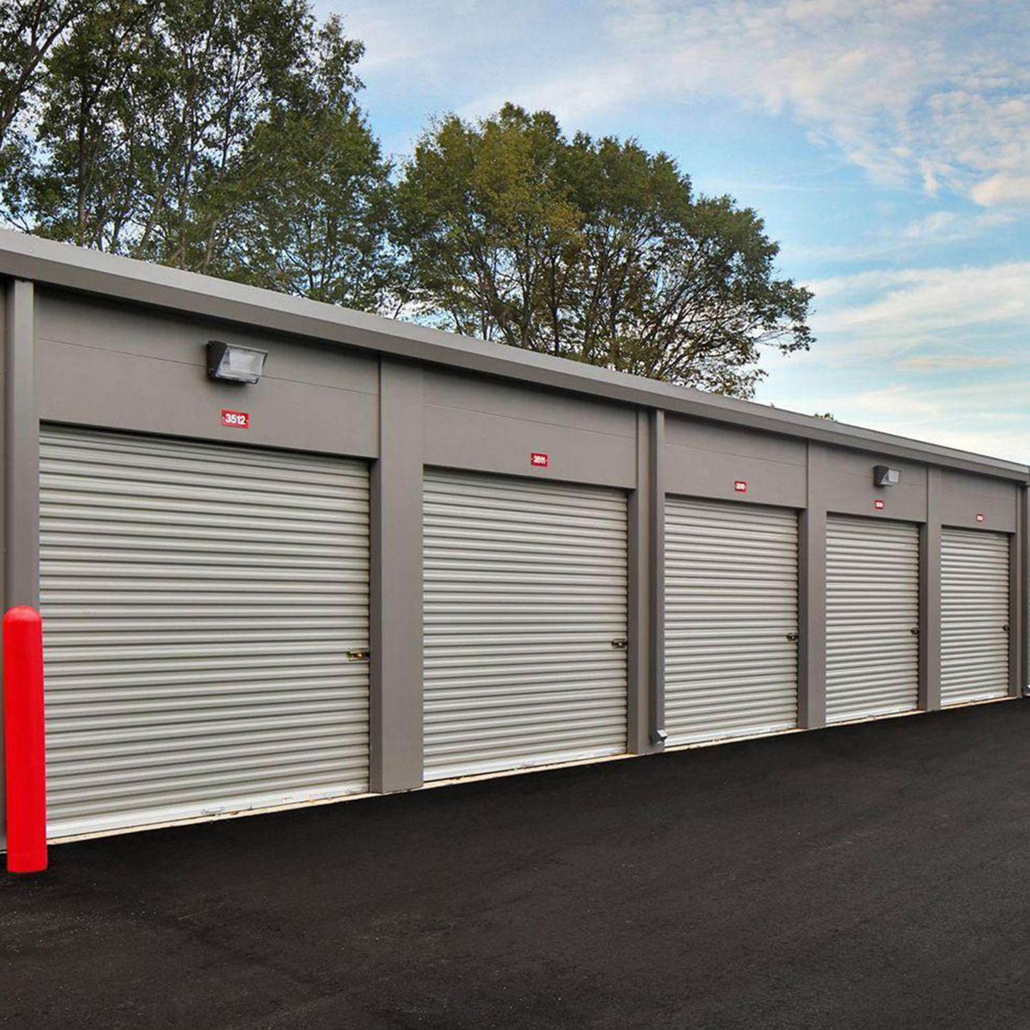 Durable Outdoor Storage Unit Solutions for Global Businesses