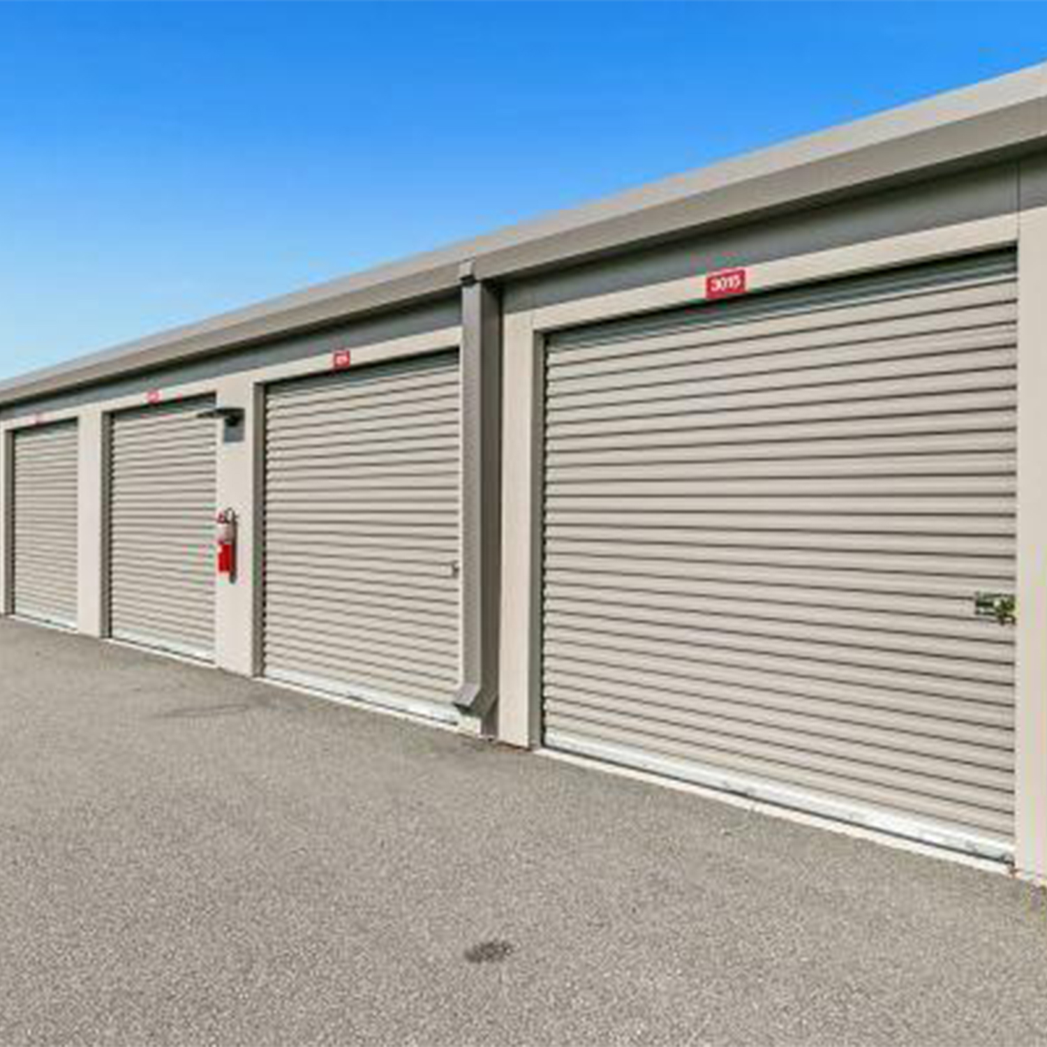 Manufacturer-Direct Modular Outdoor Storage with 20 Years of Steel Door Expertise