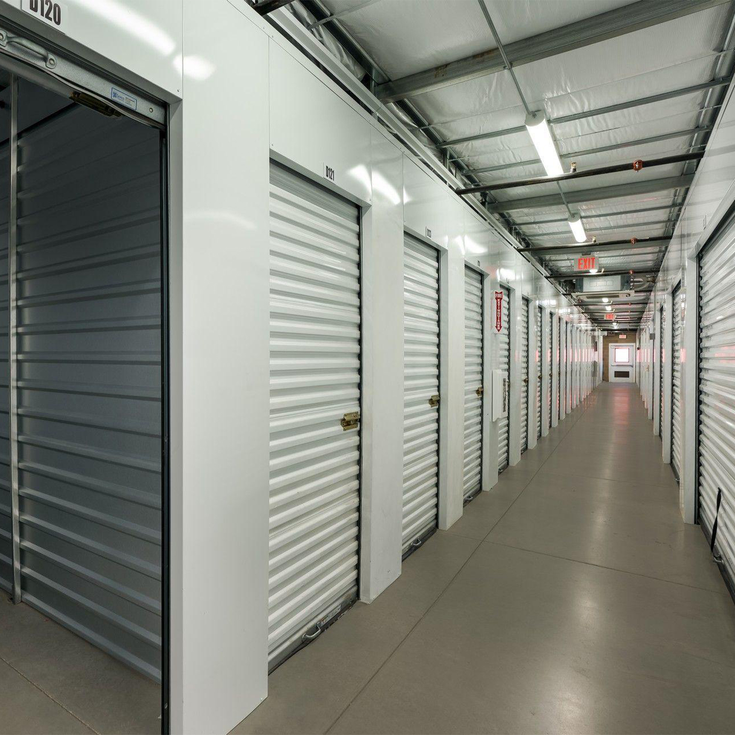 Corridor System Galvanized Steel Storage Partition – Modular, Durable & Space-Saving Self Storage Solutions