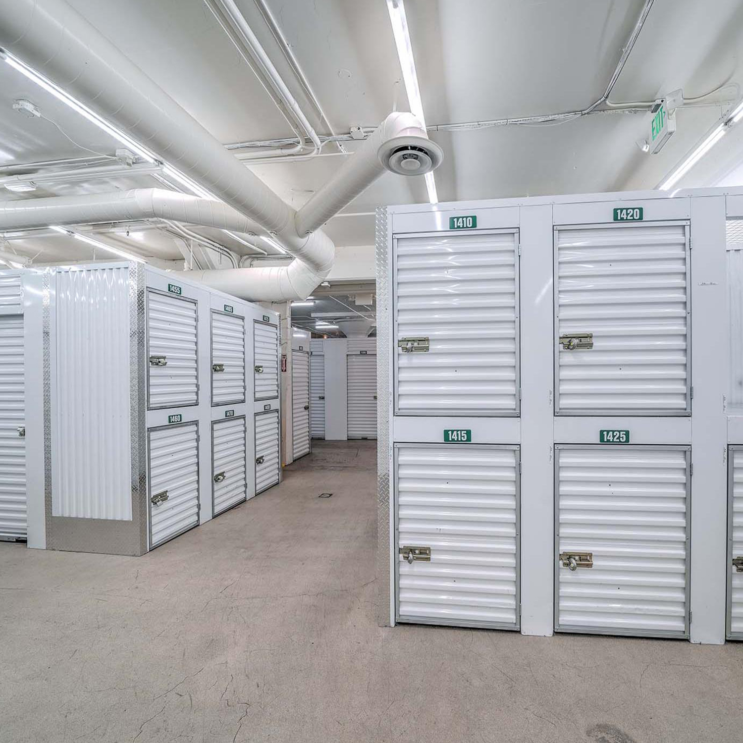 Indoor Storage Lockers: Secure, Modular, and Space-Saving Solutions for Global Self-Storage Operators