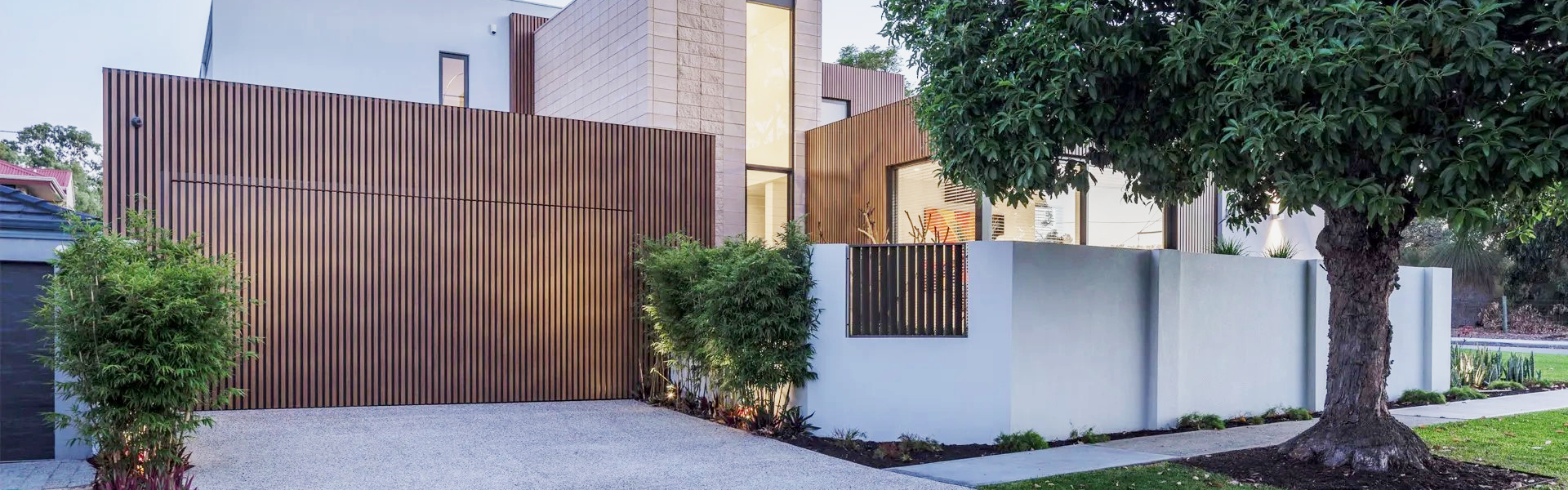 Aluminum Garage Doors | professional Aluminum Windows manufacturer |