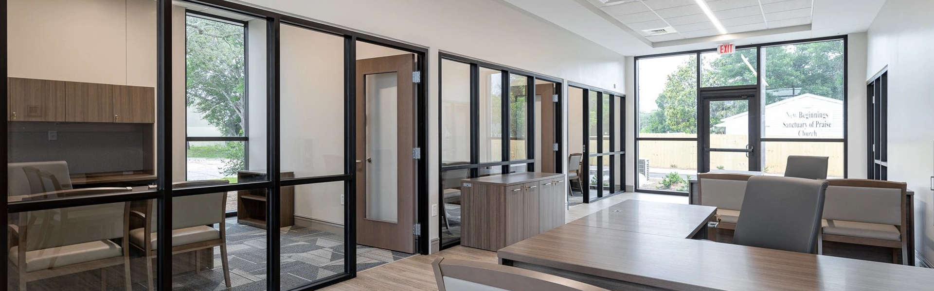 Aluminum Storefront Doors | professional Aluminum Windows manufacturer |