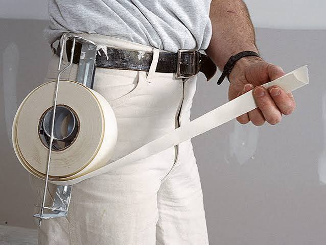 What advantages of drywall paper joint tape over mesh tape?
