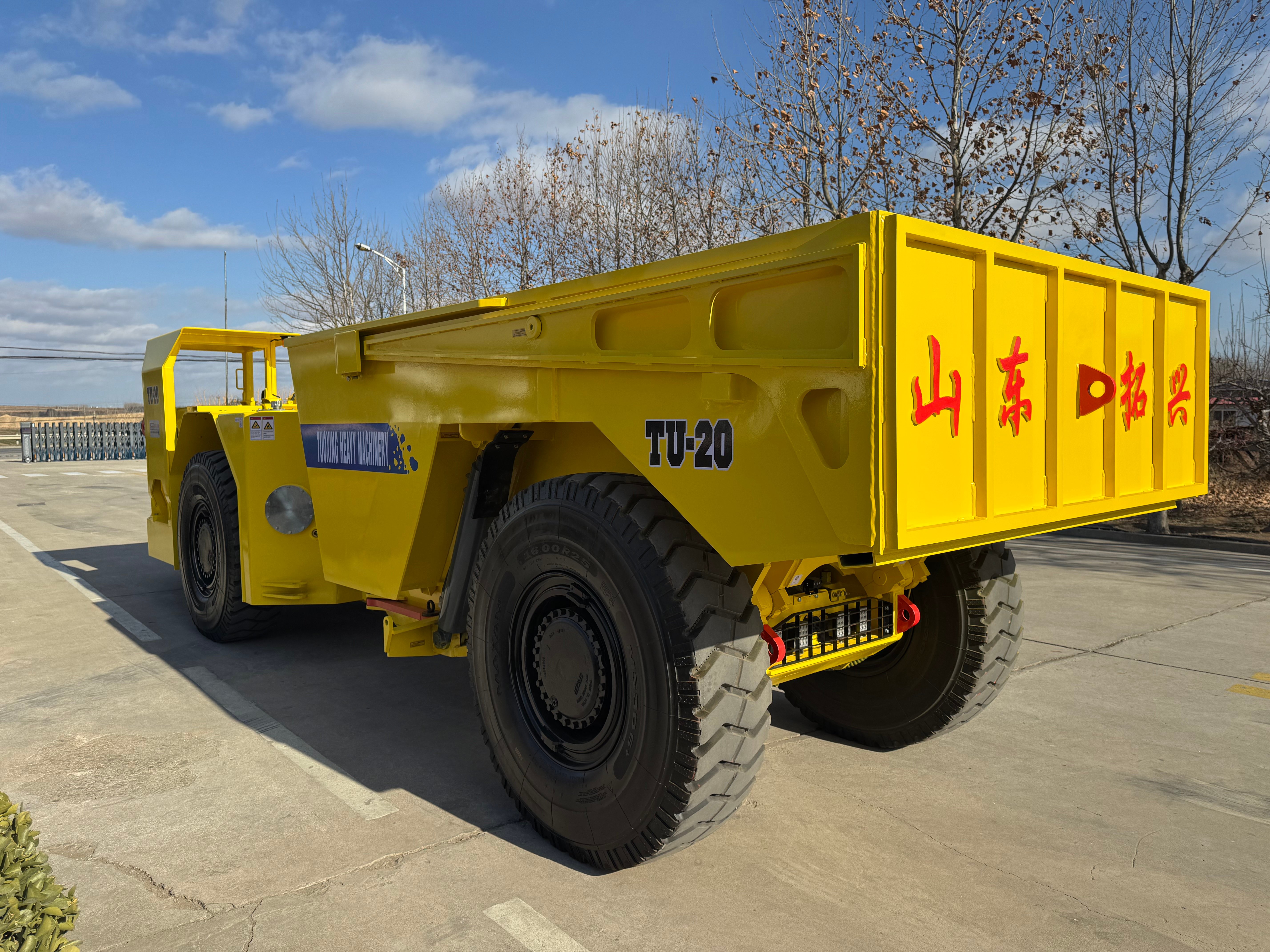 Quelles sont les caractéristiques essentielles des camions miniers souterrains haute performance ?