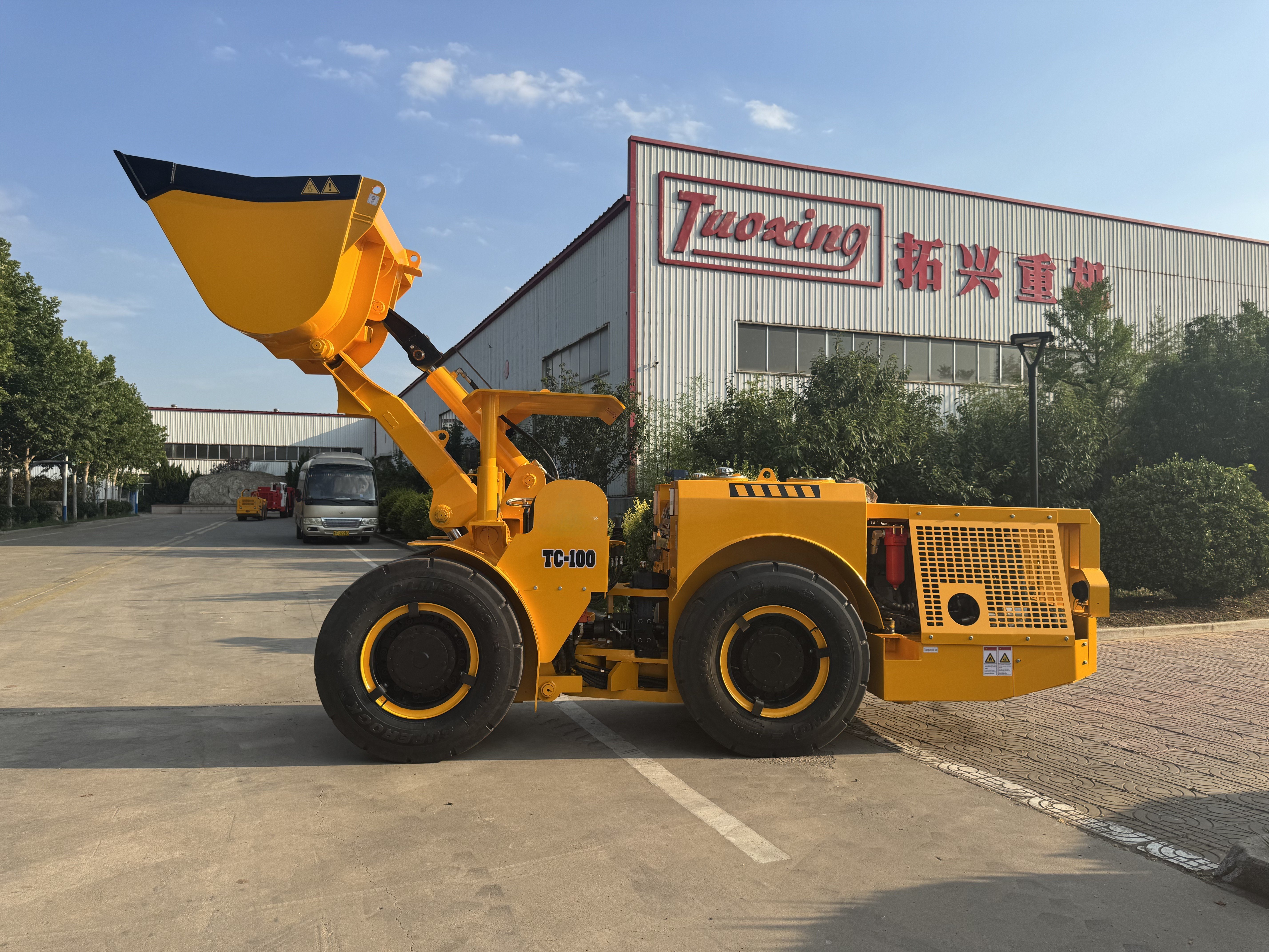 بارگیر هیدرواستاتیک توئینگ TC-100 با موفقیت به اکوادور ارسال شد