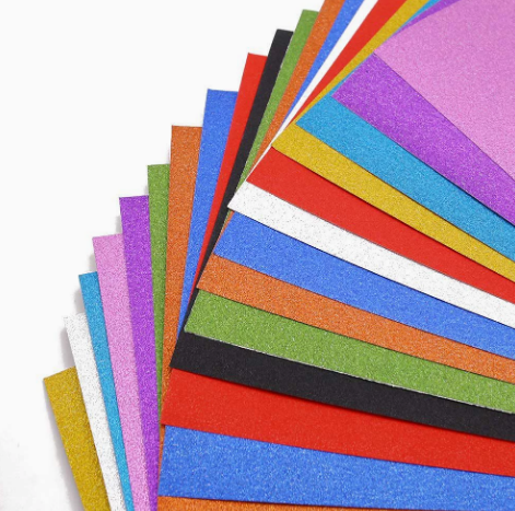 How to Choose the Best Glitter Cardstock for Your Projects