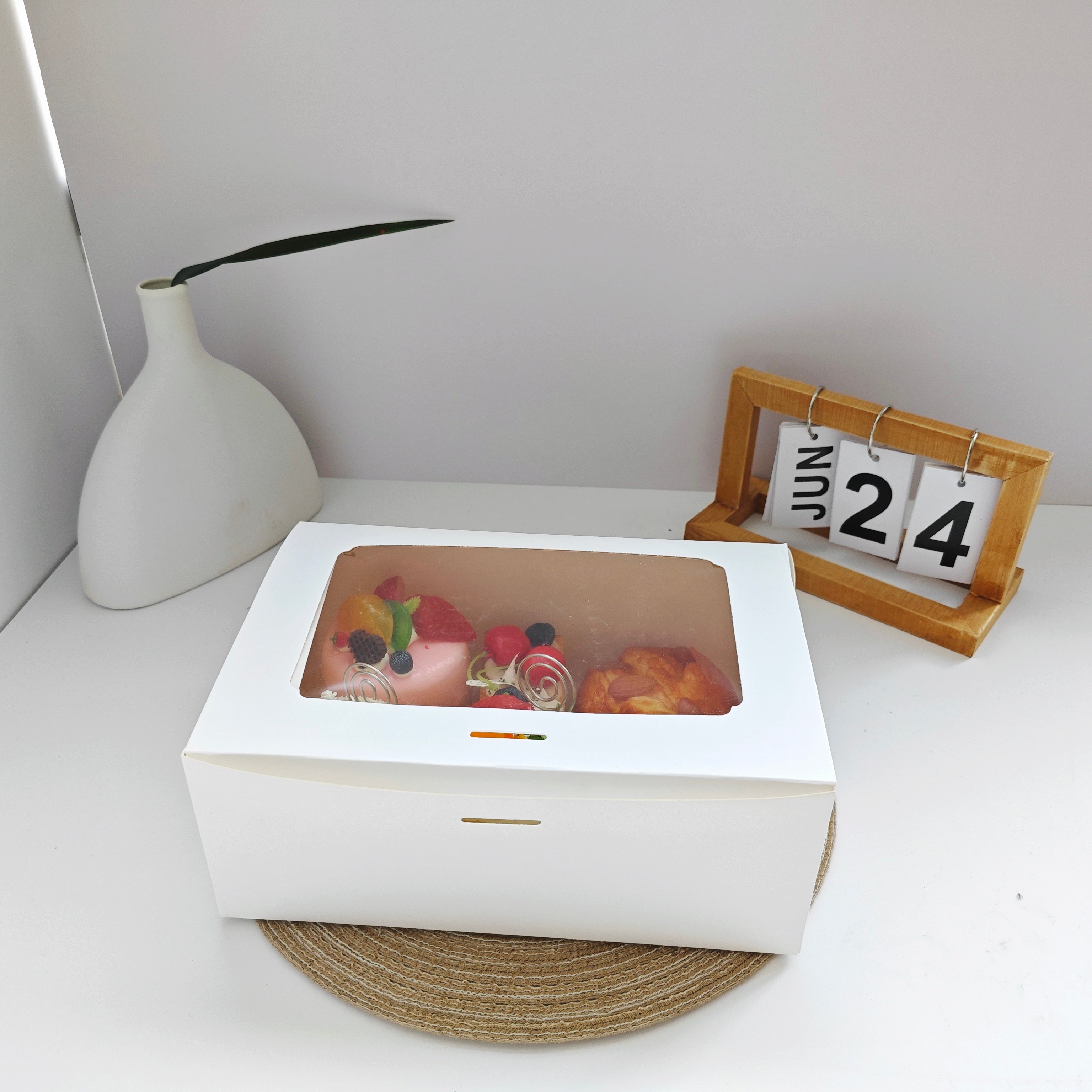 How to Choose the Best Personalized Donut Boxes for Your Business Needs