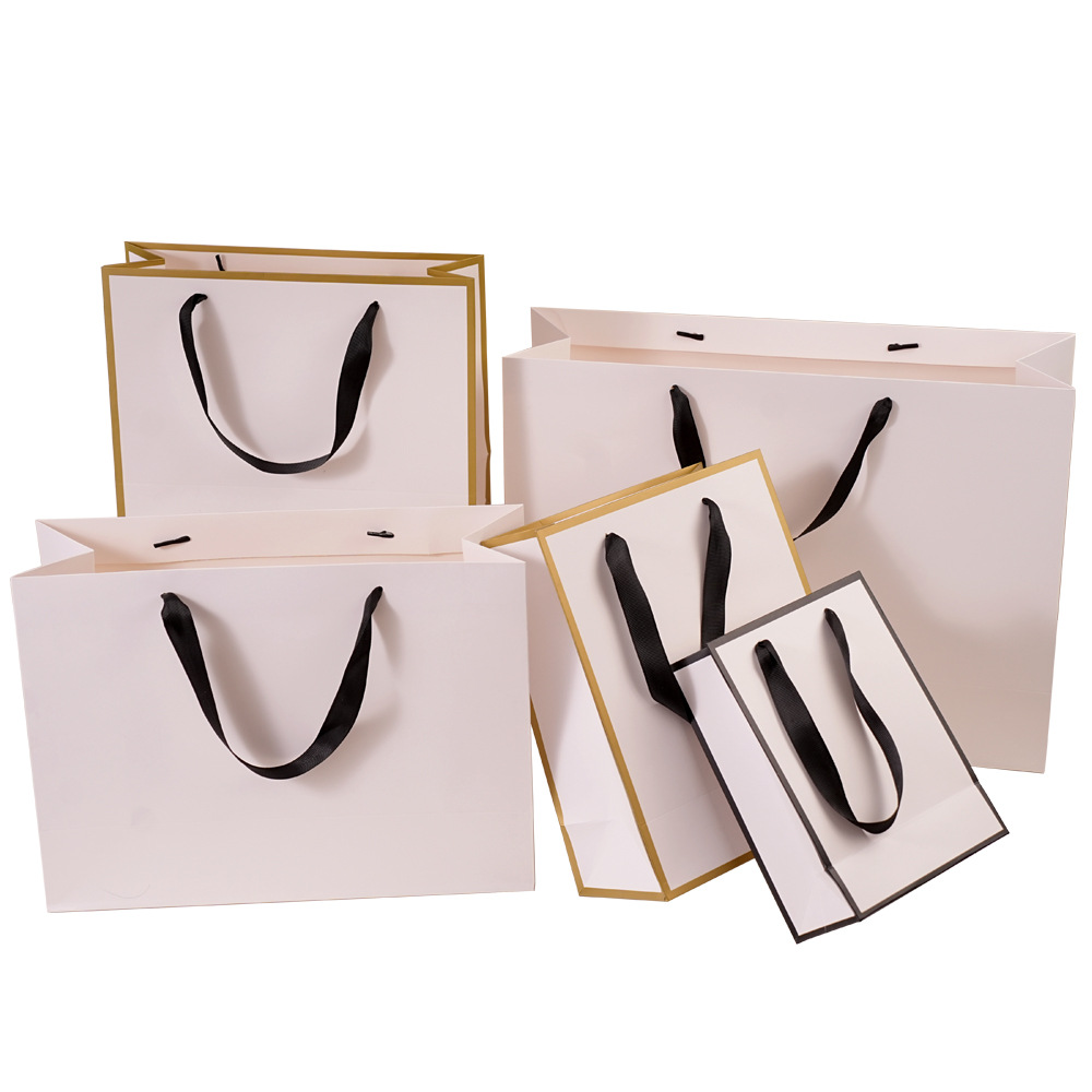 Where to Find Affordable Wholesale Paper Gift Bags Online