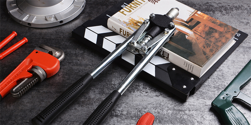 Hardware tools