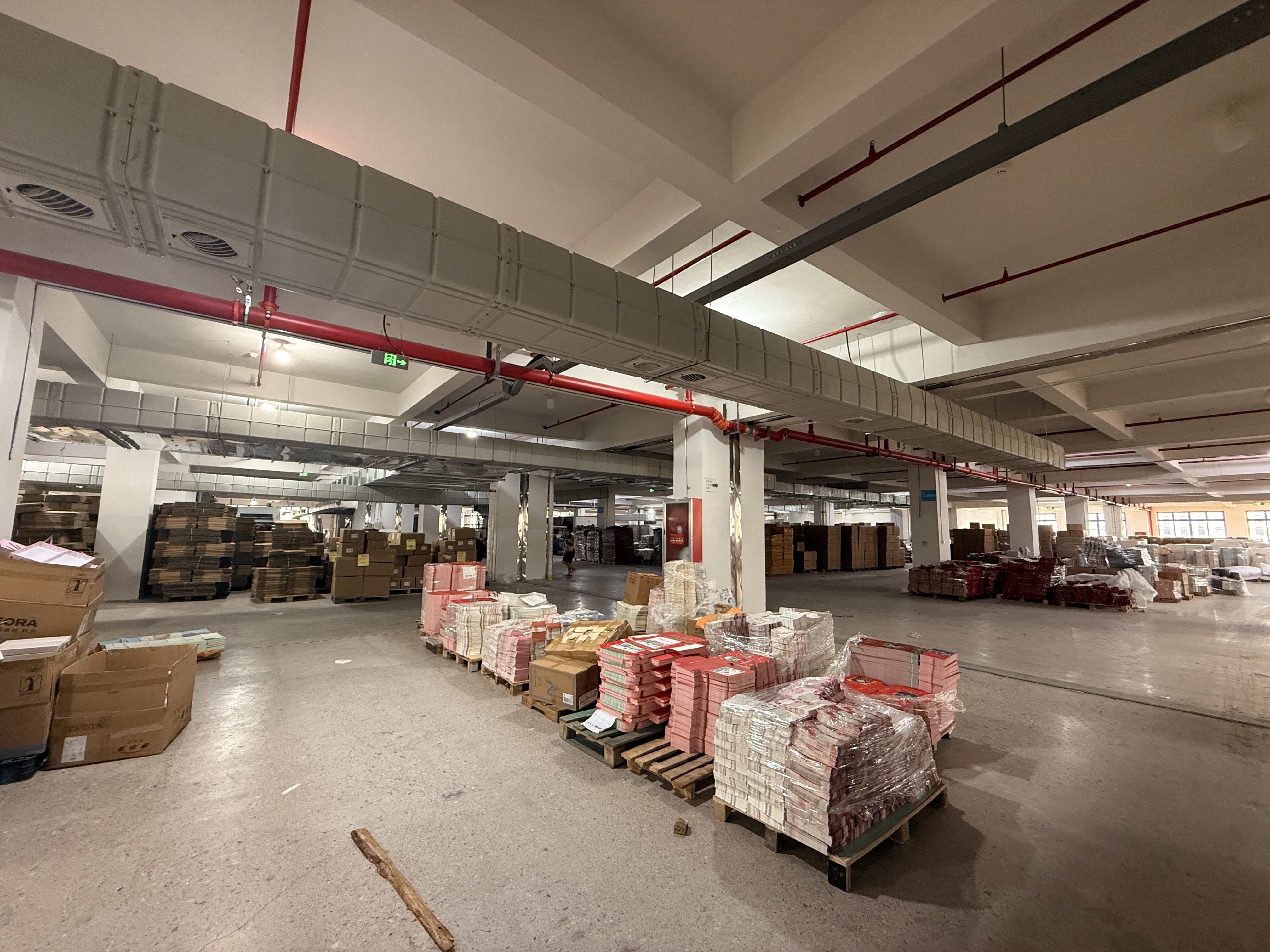 Why Global Brands Source Custom Packaging from Yiwu: Inside Jinayon‘s Factory Floor