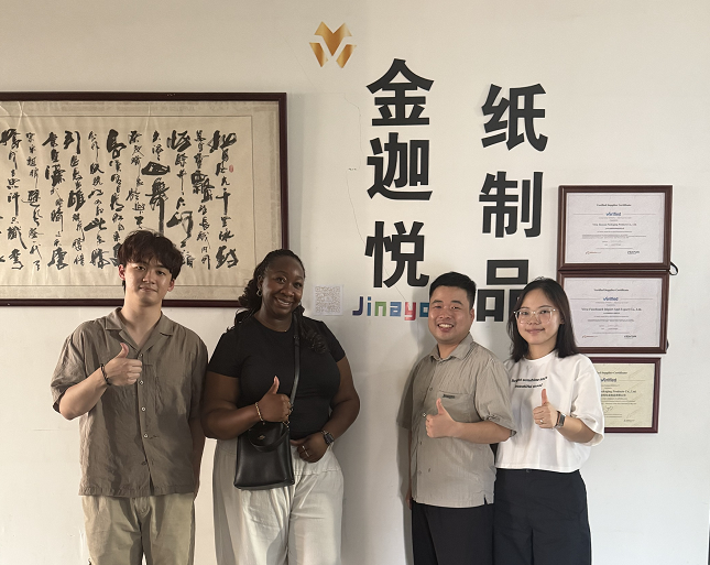 Alibaba's Buyer Service from European HQ Makes Visit to Jinayon