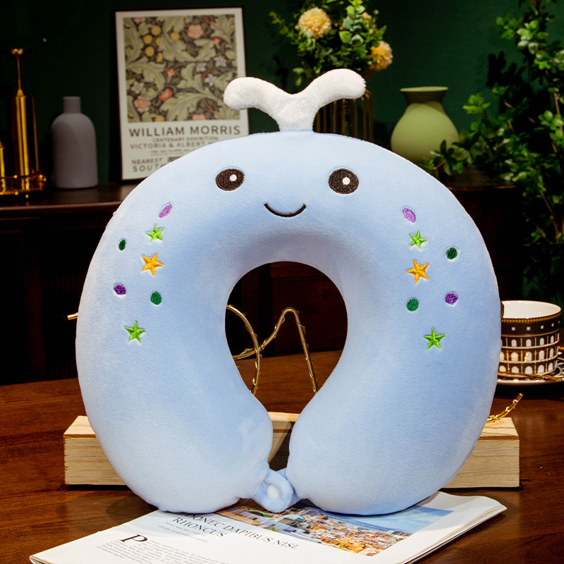 What Are Common Issues When Sourcing Stuffed Cat Pillows Wholesale?