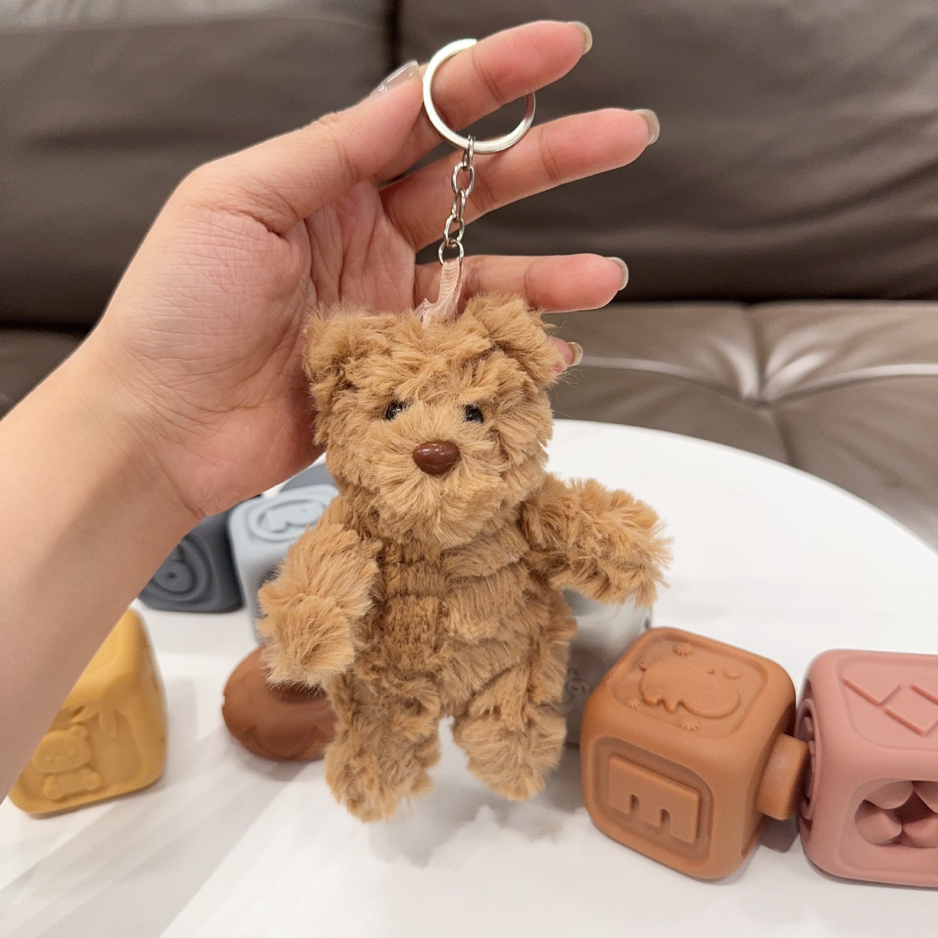 Come commercializzare efficacemente i portachiavi in peluche a forma di animale per incrementare le vendite