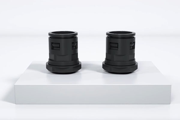 Nylon hose quick couplings