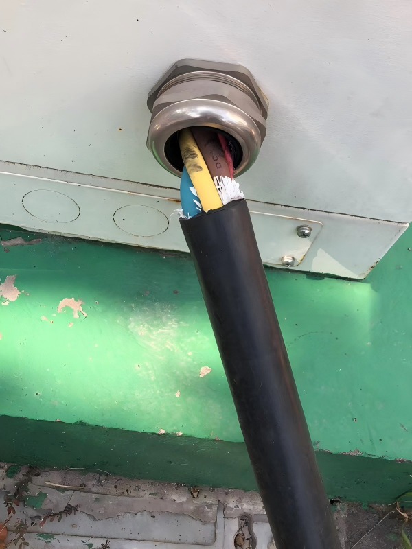 which industrial scenarios are most prone to metal cable gland damage and failure-2