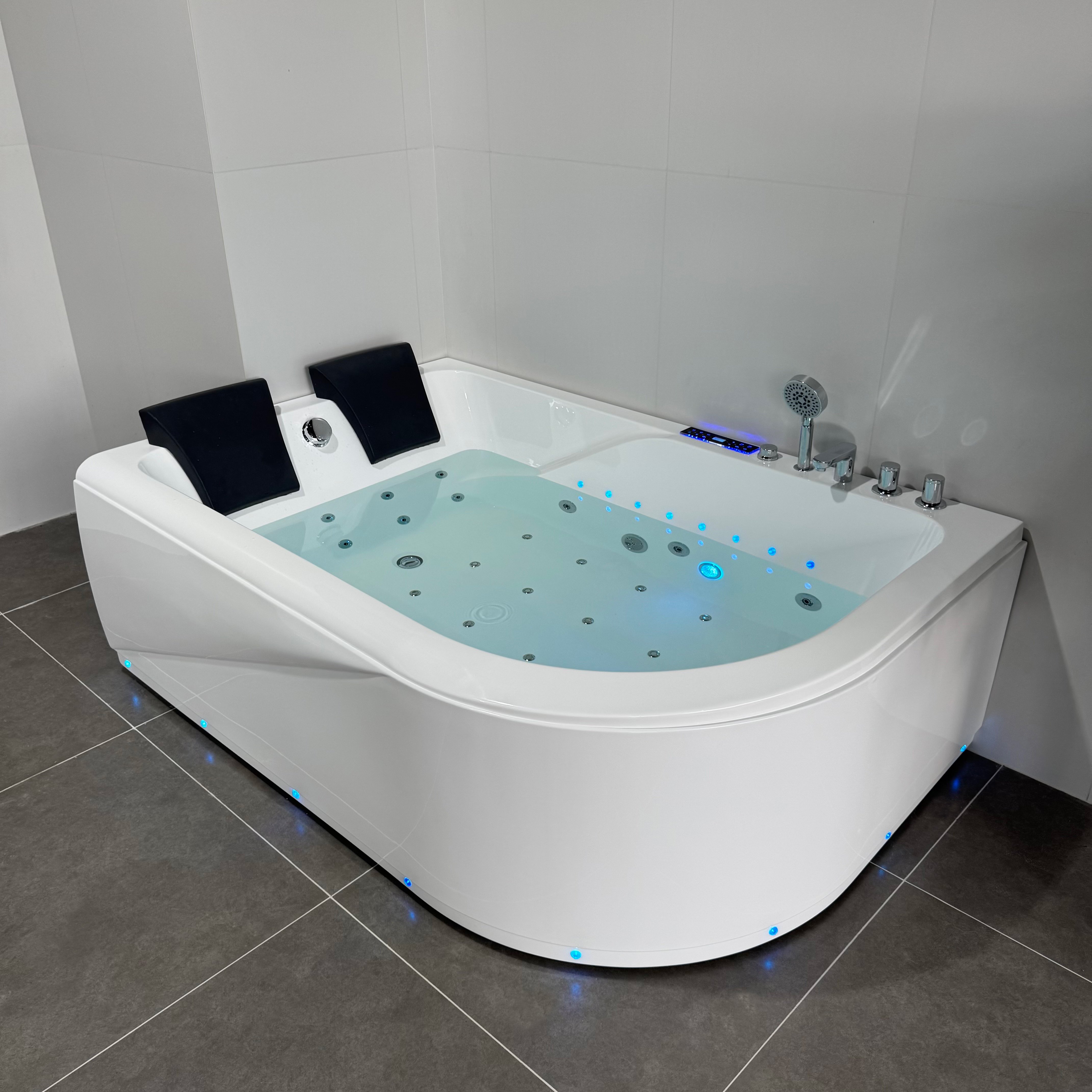 HOKO-Luxus-Whirlpool-Badewanne für zwei Personen, Eckmodell mit Hydro-Jets, LED-Beleuchtung, digitaler Steuerung und zwei Kopfstützen