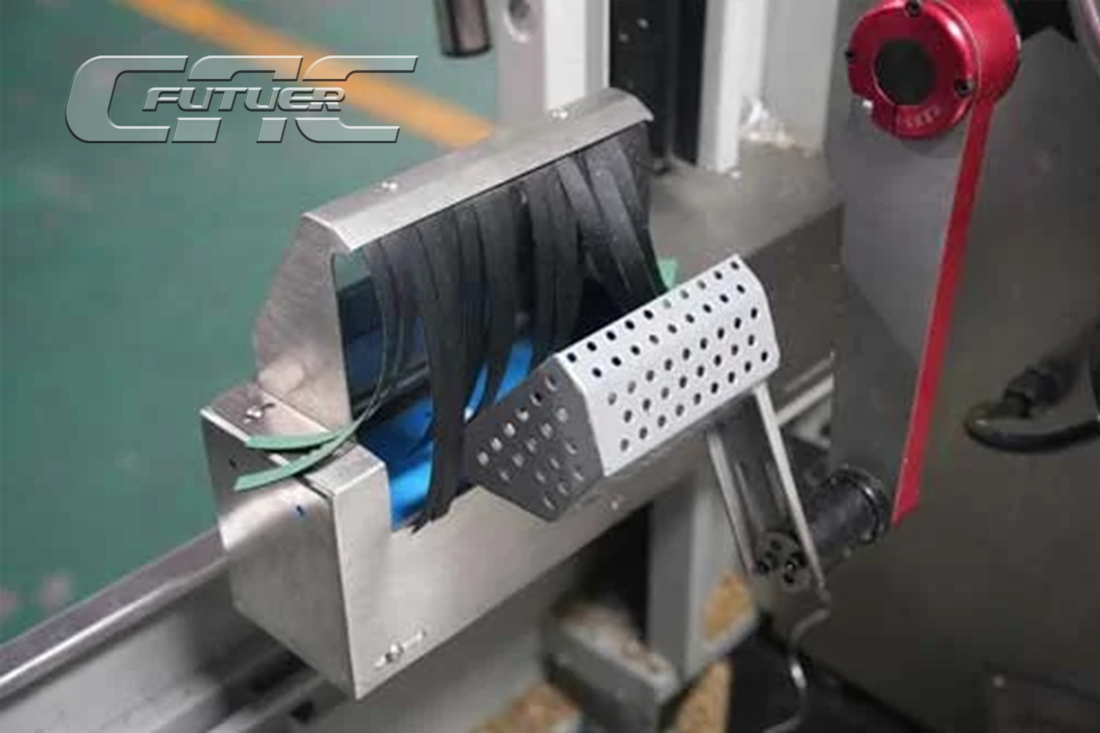 DS-4636SY-twin-spindle-twin-turret-cnc-lathe-part-catcher(2).png