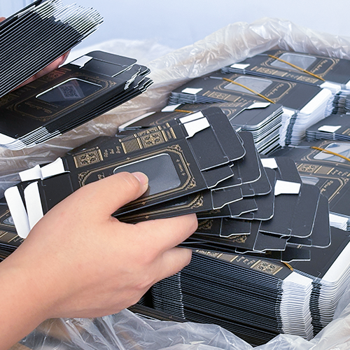 出荷品質保証: （完成品に対する包括的な検査と試験）