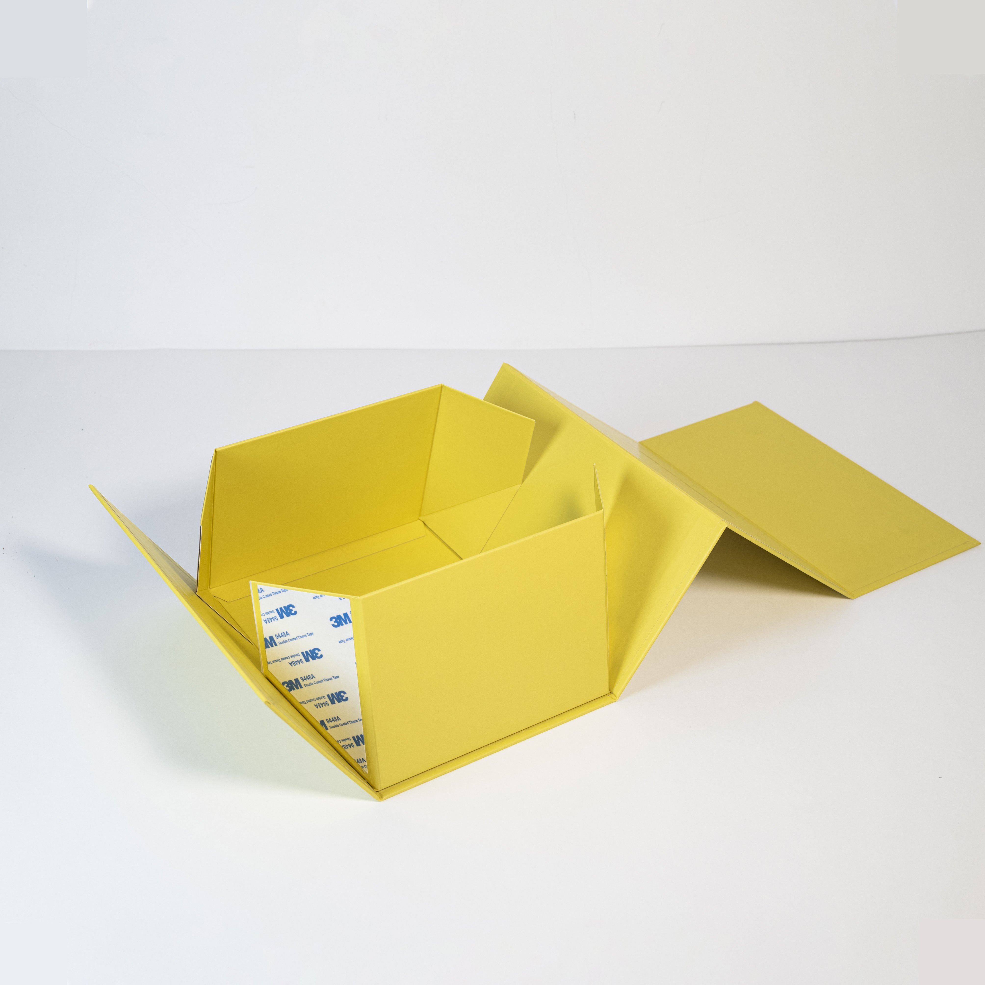 Customizable Folding Boxes for Brand Promotion