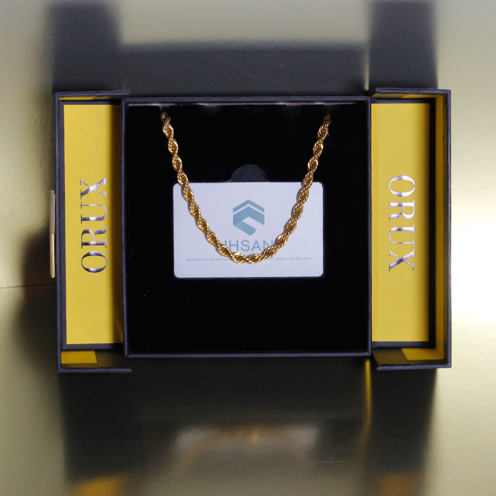 Expert customer service to assist with your custom jewelry box needs