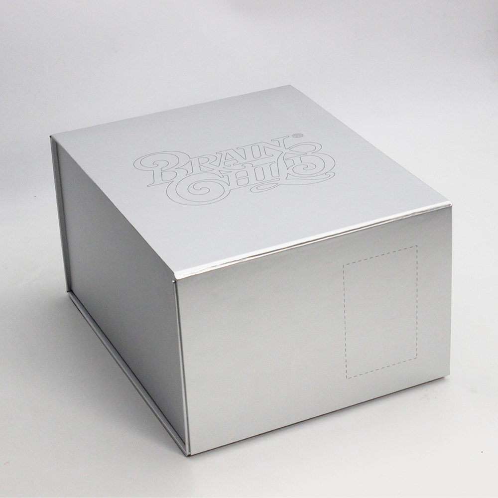 Make a Statement with Custom Luxury Clothing Boxes
