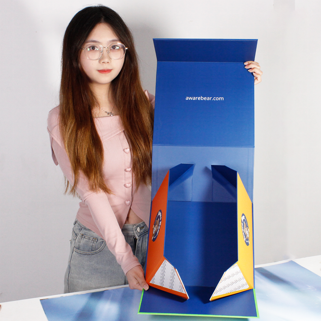 How to save money by ordering bulk clothing boxes for wholesale operations