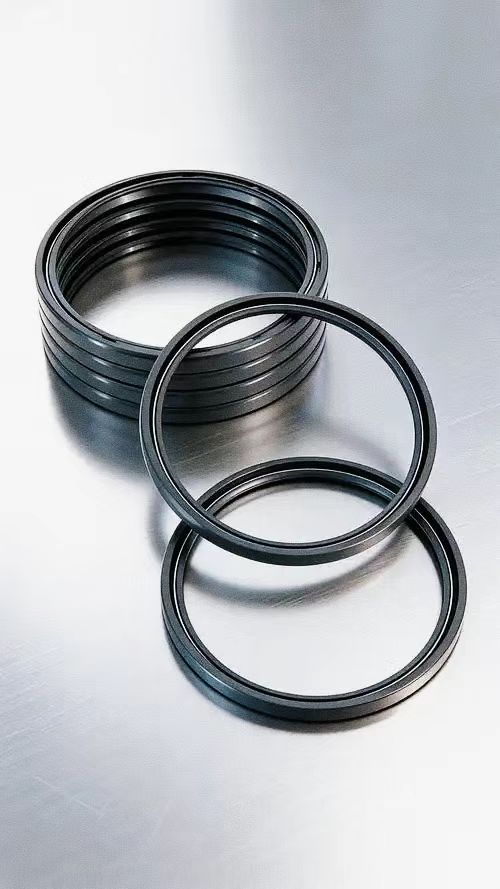 Jak přizpůsobit hydraulické rozbíječe rypadlům o nosnosti 20 tun pro dosažení optimálního provozního výkonu?