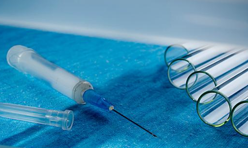 إبرة تضمين الكاتجوت تنتمي إلى مجال الأجهزة الطبية التقنية