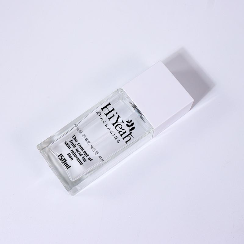 150ML Transparent Square Lotion Bottle, Minimalist Design Shows Modern Style