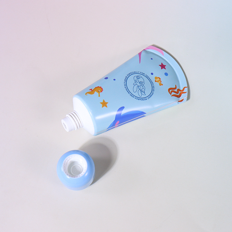 50ml Light Blue Curved Hose, Marine Design Shows Skincare Style details