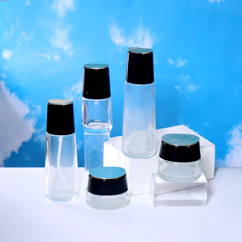 120ML,100ML,30ML, 50G,30G  emulsion bottles, spray bottles, cream jars 。