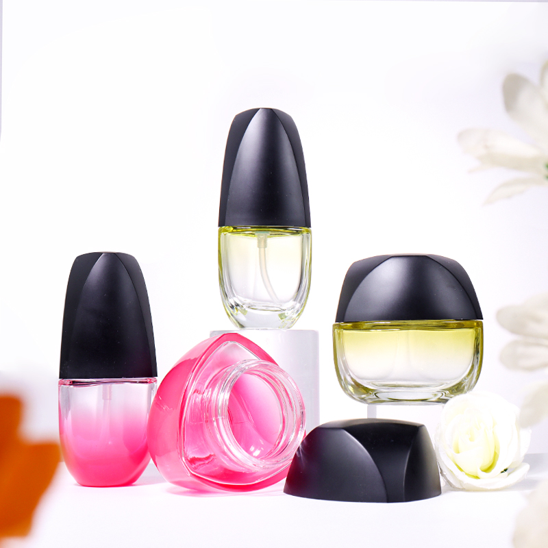 40ML and 100G Black - Cap Contrast - Color Beauty Bottles, Diverse Shapes Highlight Exquisite Texture