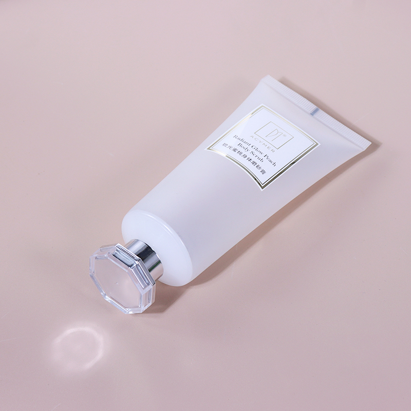 100ml Pure White Body Scrub Hose, Octagonal Silver Cap Shows Elegant Texture