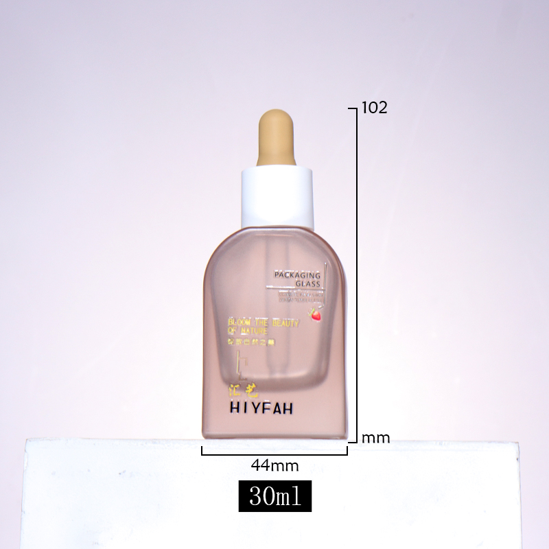 The 3015ml essence bottle features a dropper design for precise dispensing details