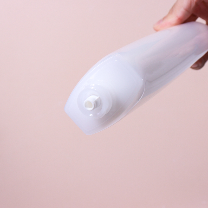120ml Simple White Skincare Bottle, Flip - Top Cap Craft Shows Pure Charm