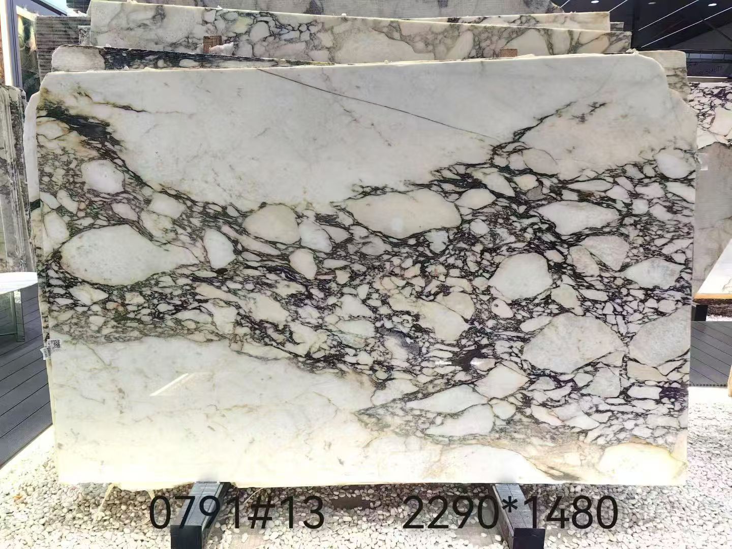 Calacatta Violet Marble Slab (4).jpg