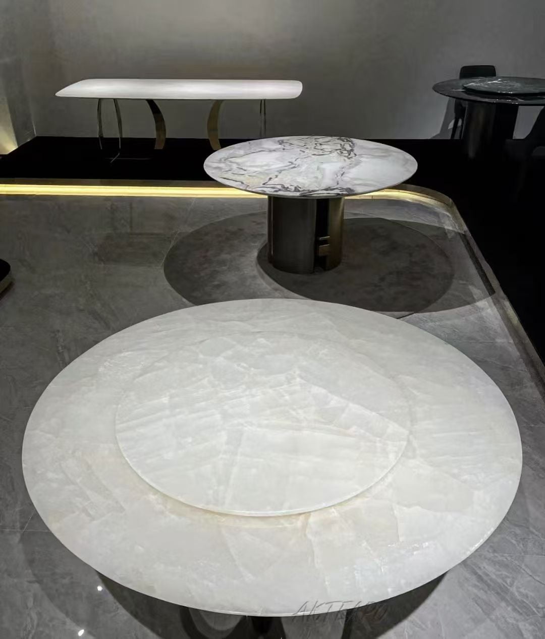 White Ice Jade Marble Slabs (2).jpg