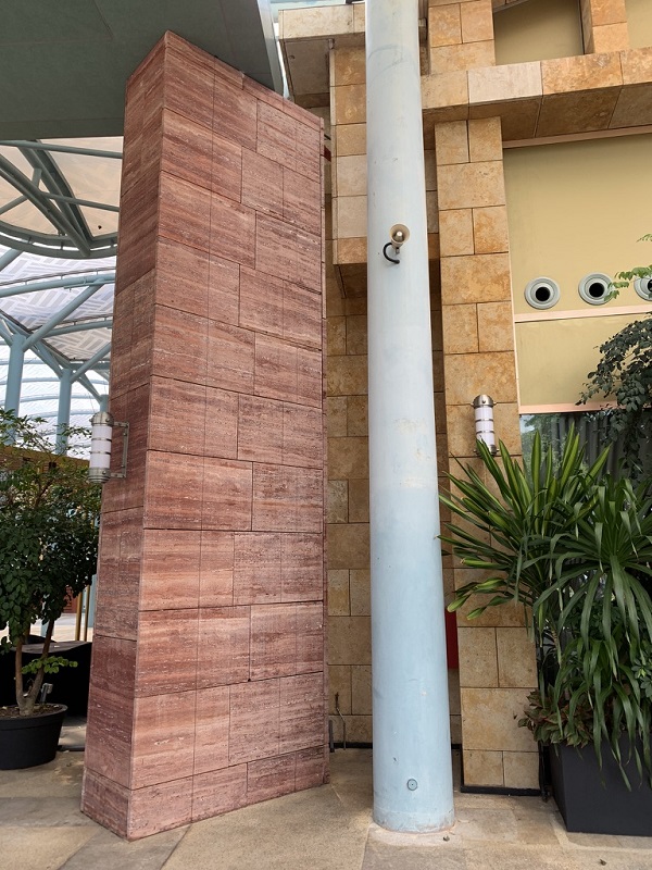 red travertine04.jpg