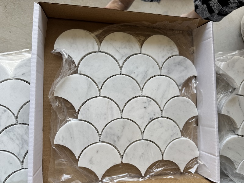 Carrara White Marble Fan Shape Mosaic manufacture